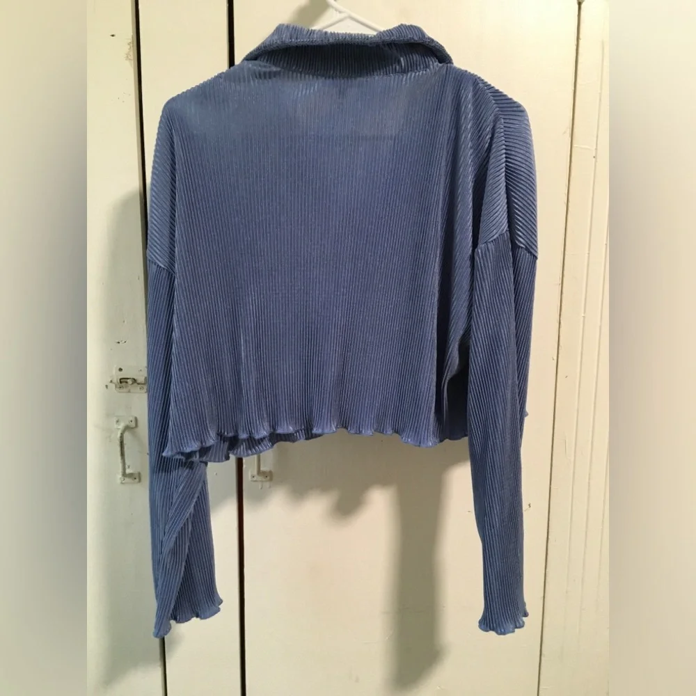 Better Be Blue Ribbed Button Down Crop - Picture 2 of 3